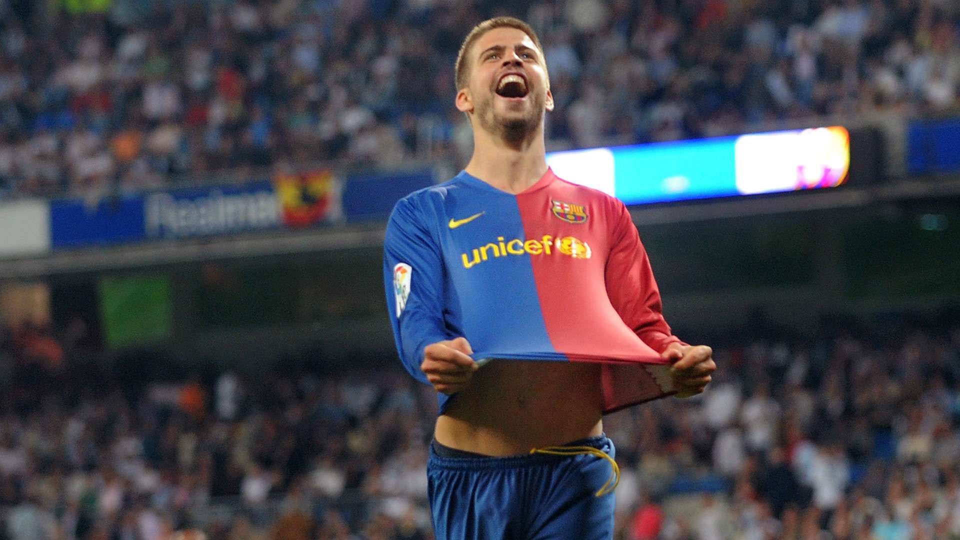 2009 Gerard Pique Real Madrid Barcelona