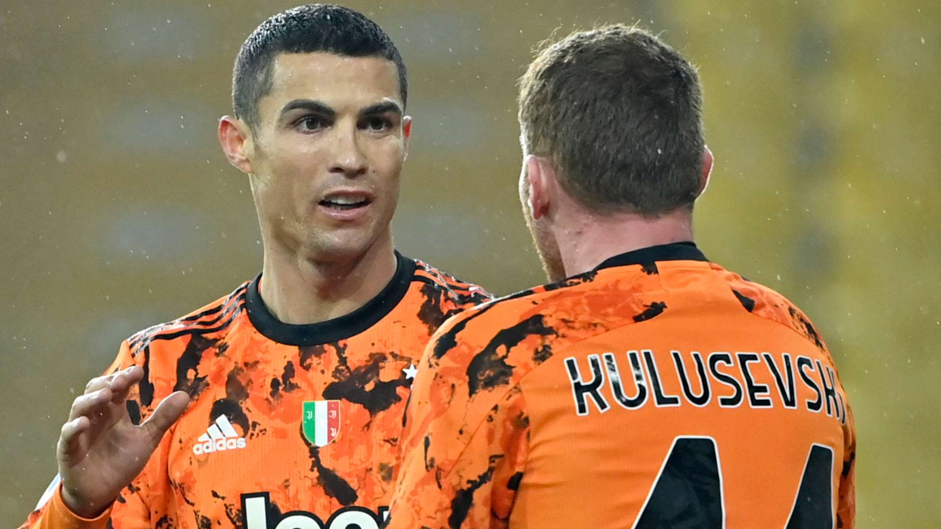 Cristiano Ronaldo Dejan Kulusevski Juventus