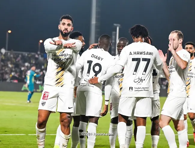 "ملعب الهلال فأل خير وإفريقيا بيضاء بأمر الملكي" .. ردود الأفعال على السوبر الإفريقي بين الأهلي والزمالك | 