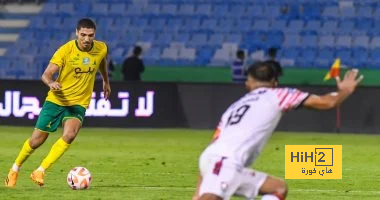 لماذا لم ينتقل تروسارد للدوري الفرنسي ؟ 