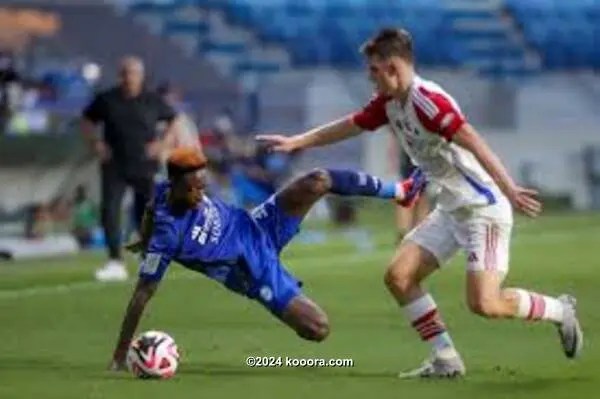 شاهد طاقمي الهلال الأساسي والاحتياطي في الموسم الجديد 