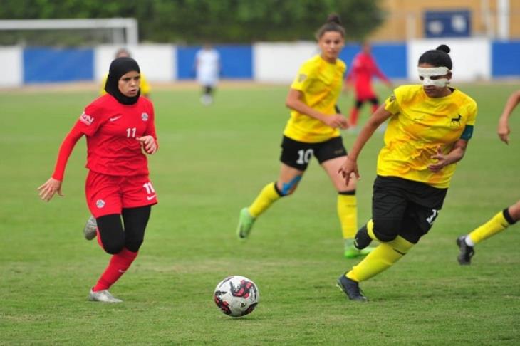 فيديو | شبيه جاريث ساوثجيت يصيب الإنجليز بالجنون في اليورو | 