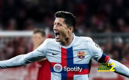 برشلونة ابرز مرشح لمواجهة مانشستر يونايتد في دور خروج المغلوب ! 