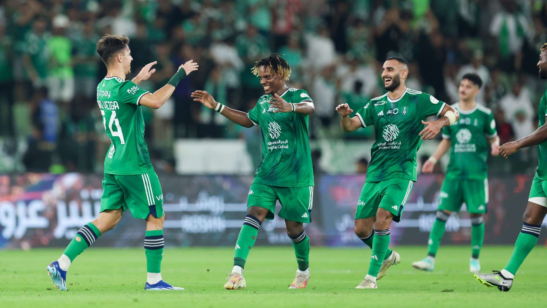 المرشحون للقب الأفضل من لاعبي الريال عن الشهر الماضي 