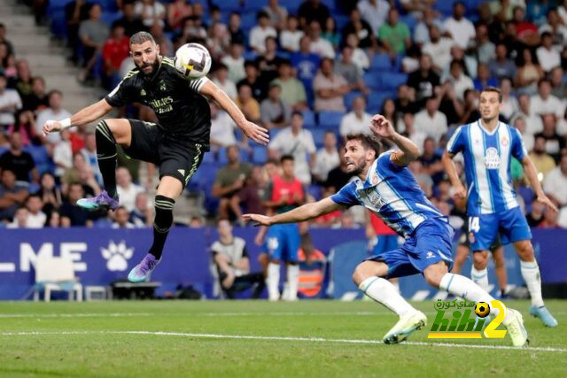 جمهور ريال مدريد يهتف للاعبيه قبل الكلاسيكو 