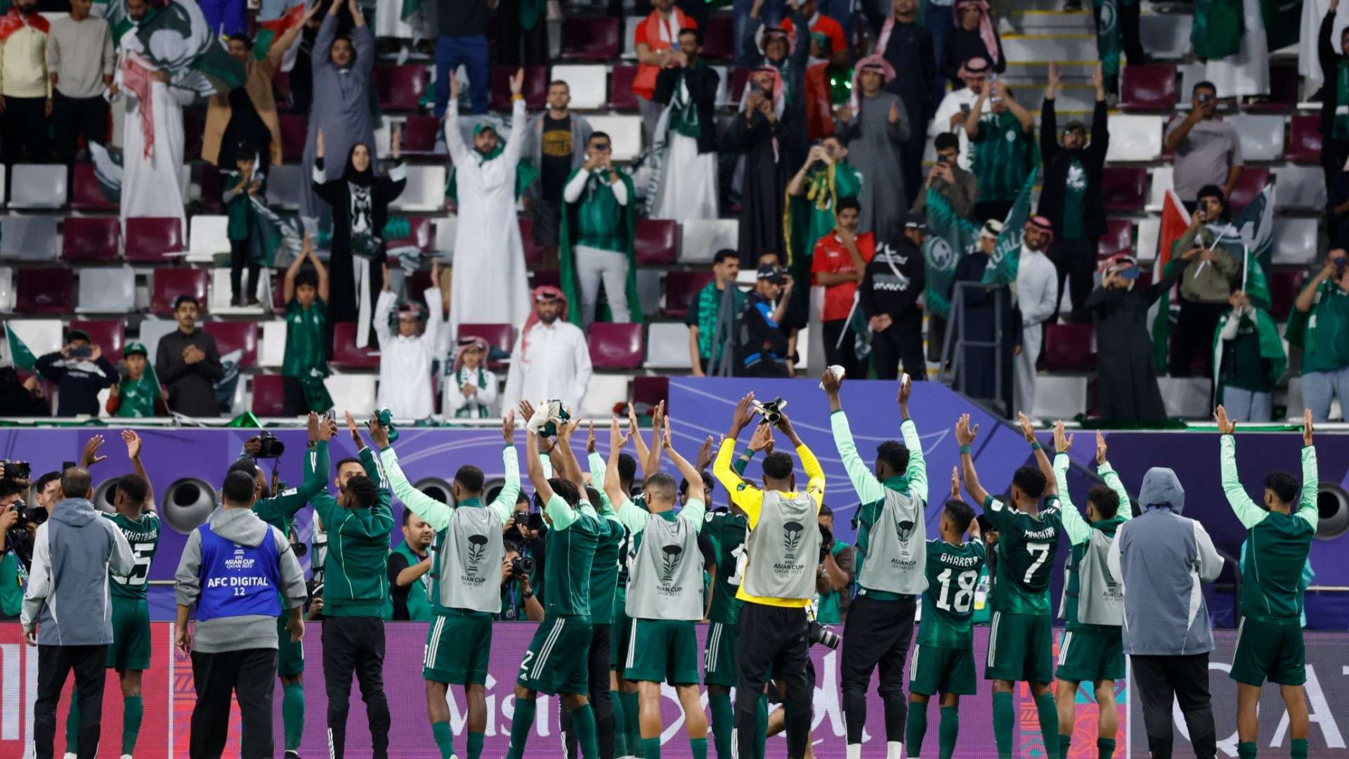 المدير الرياضي لتوتنهام يوصي الإدارة بالتعاقد مع لاعب السيتي 