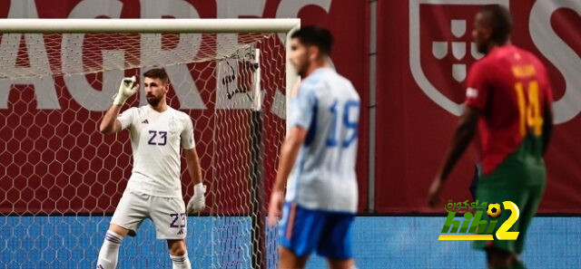 هل يتم استبدال سالم الدوسري بين شوطي مباراة الهلال والتعاون؟ 