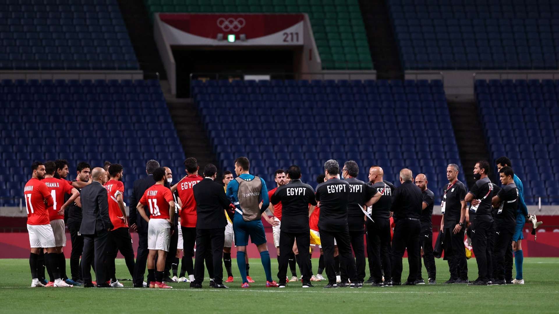 انطلاق مباراة النصر وأبها في دوري روشن السعودي 