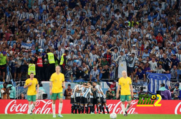 شوط أول سلبي بين الأهلي والرائد في الدوري السعودي 