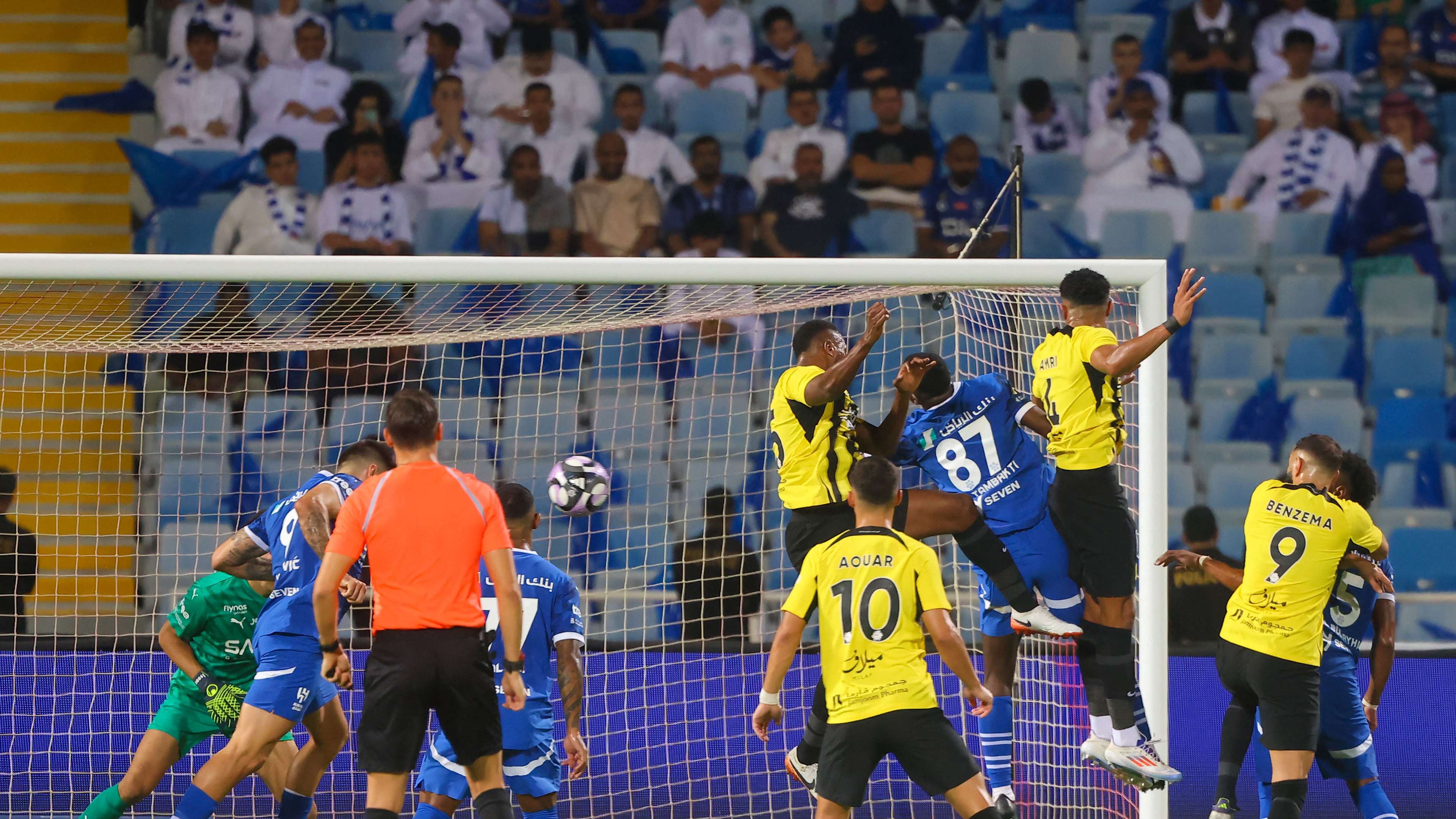 ماذا قال فيتور بيريرا مدرب الشباب بعد الهزيمة أمام الهلال؟ 