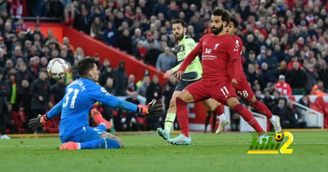 ديكو يُبرئ ساحة برشلونة في صفقة فيتور روكي 