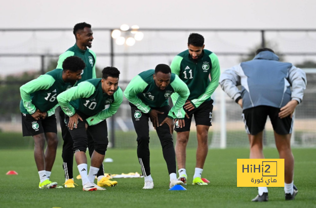 لاعب الدنمارك يفاجئ لامين جمال 