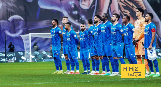 إحصائيات الشوط الأول بين الهلال والنصر 