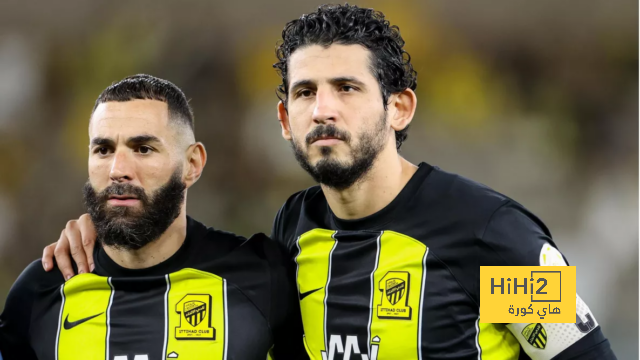 صور من وصول لاعبي مانشستر سييتي إلى ملعب الاتحاد قبل انطلاق المباراة 