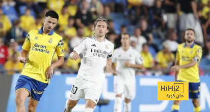 أرقام أليكس تيليس مع النصر في الشوط الأول أمام الهلال 