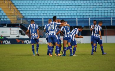 نايف هزازي ينتقل لدوري الدرجة الرابعة في السعودية - Scores 