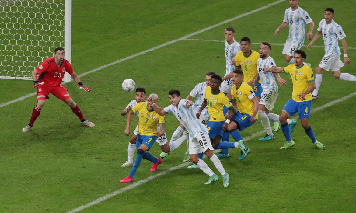 ديكو: تشافي هو المدرب المثالي لصنع التغيير داخل برشلونة 