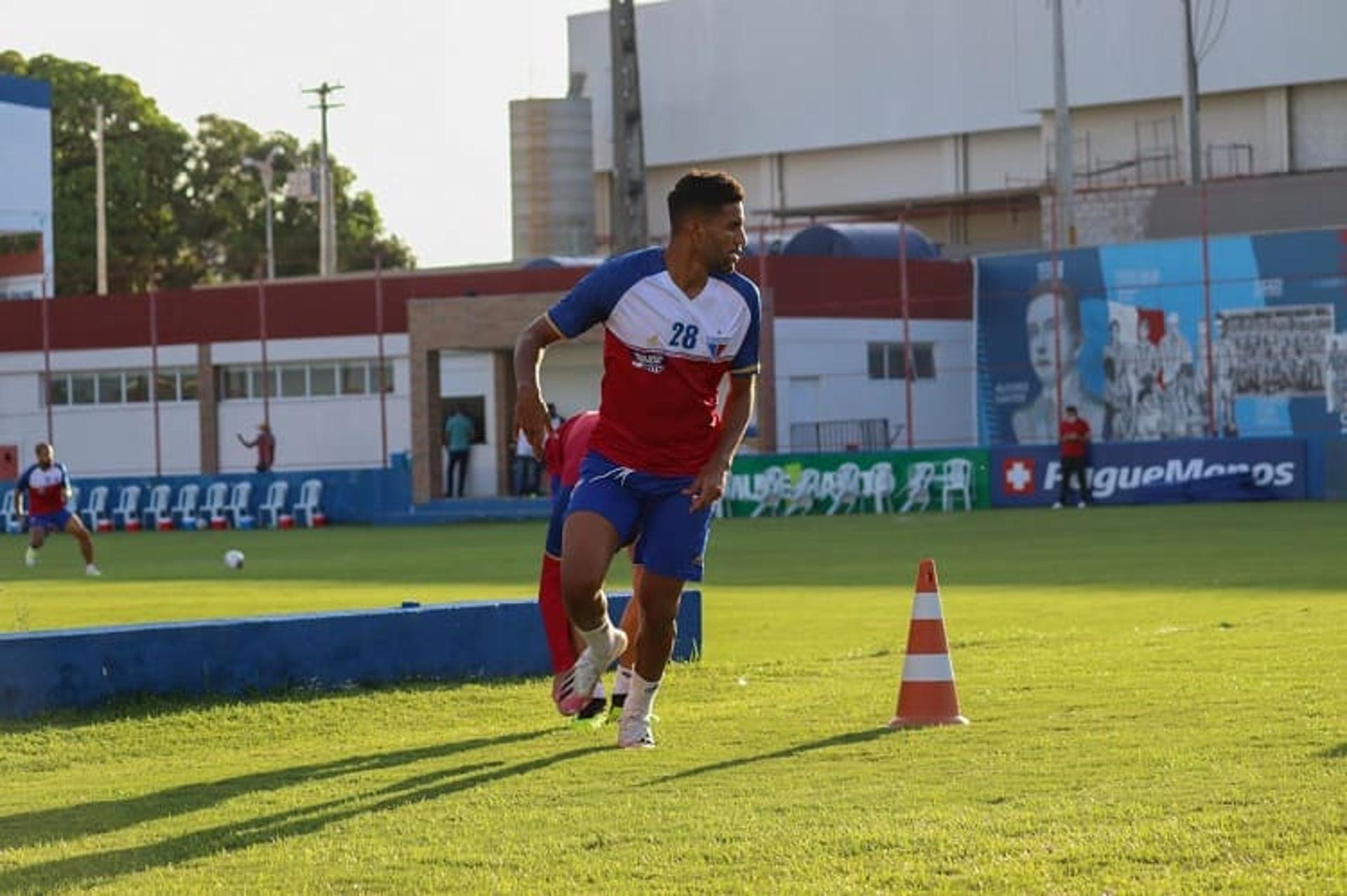 حقيقة رحيل نجم الهلال في الميركاتو الشتوي 