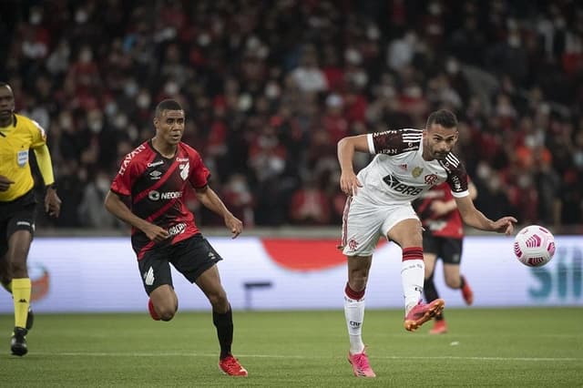 نيمار: دوري الأبطال مع باريس يساوي كأس العالم 