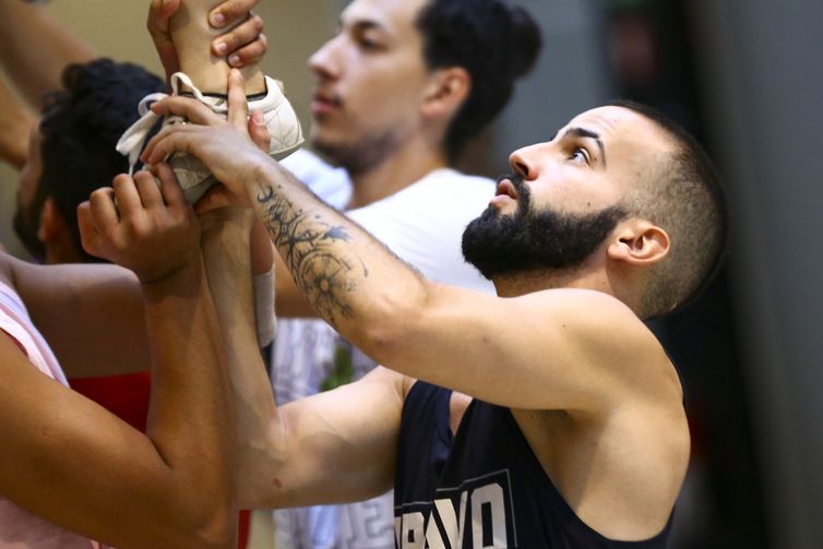 أول تعليق من بيلينغهام بعد حصد جائزة أفضل لاعب في الدوري الاسباني 