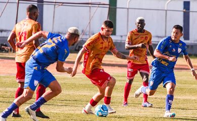 موعد مباراة الزمالك والمصرى بكأس الكونفدرالية والقنوات الناقلة 