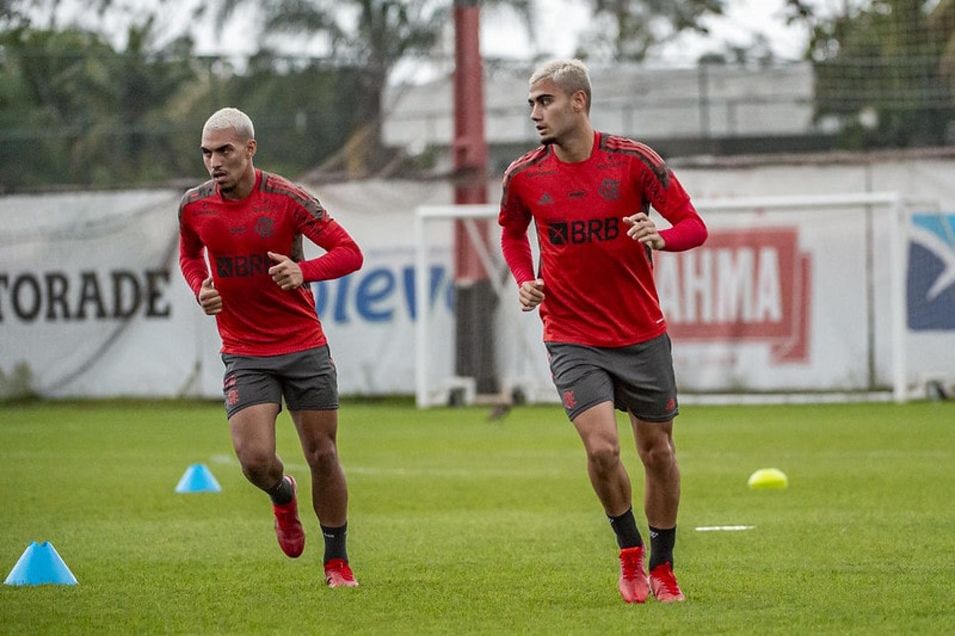 انطلاق مباراة بوروسيا دورتموند وباريس سان جيرمان الحاسمة 