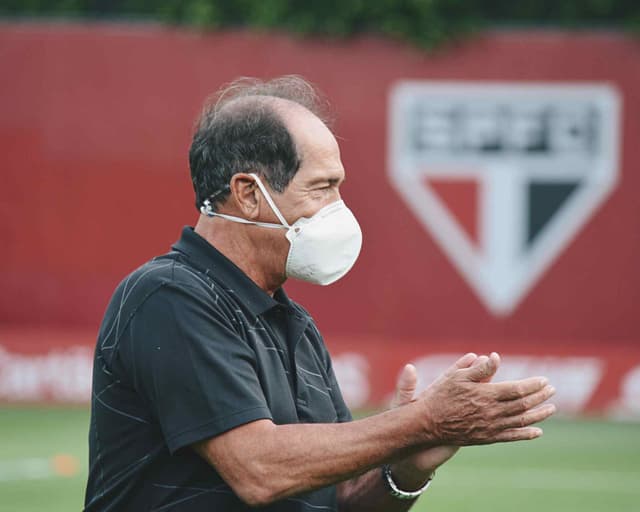 لم يعد مهددًا بالهبوط .. "قاهر الأهلي" ينذر الاتحاد بقفزة كبرى للجندل في دوري يلو! | 