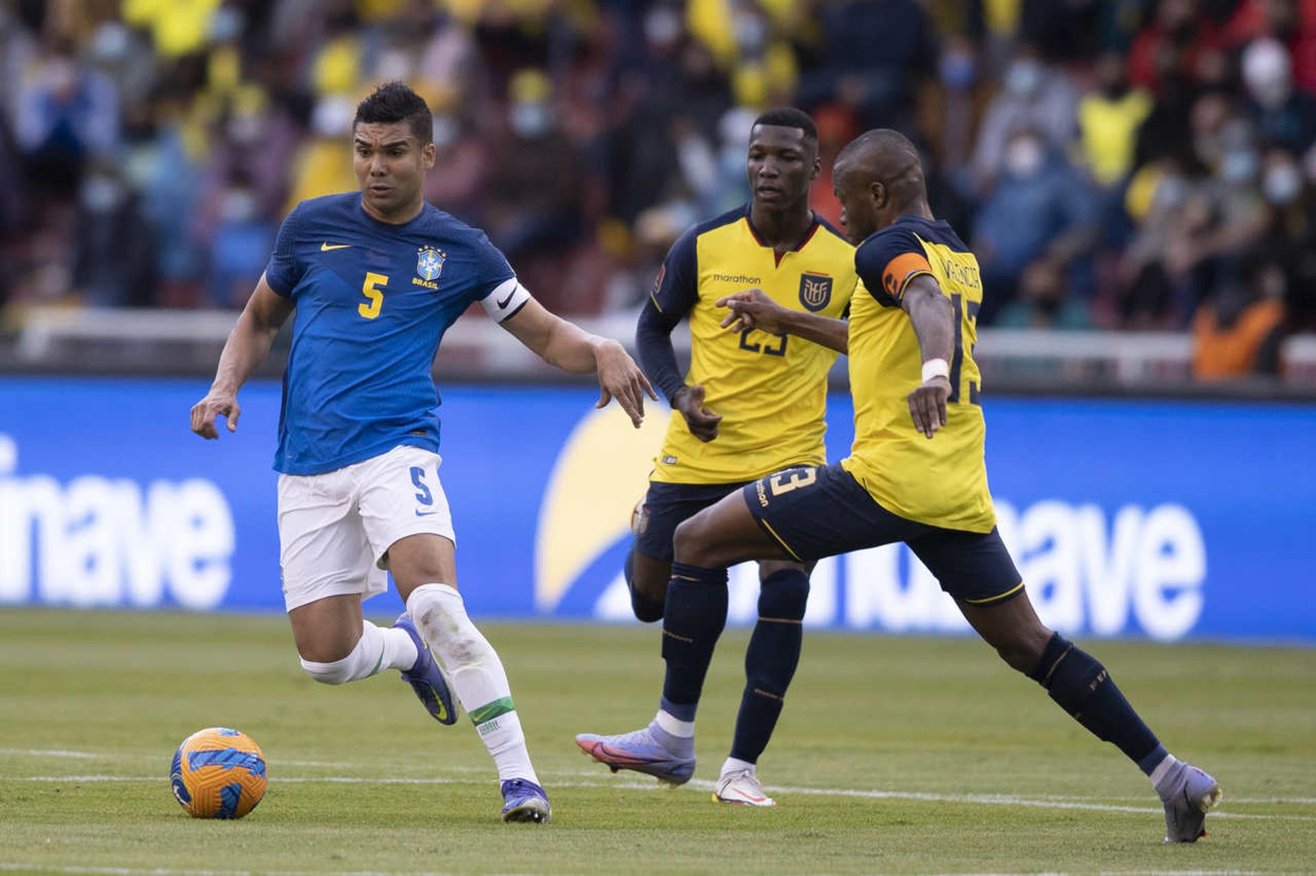 لغم يهدد بانفجار .. الهلال والنصر يتفقان على قرار غير متوقع قبل السوبر السعودي! | 