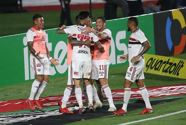 الريال يستعد لمنح أسينسيو عقدًا جديدًا خلال استراحة كأس العالم! 