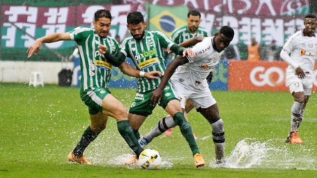 "نجوم على ورق في النصر والاتحاد والأهلي" .. وليد الفراج يقدم روشتة منافسة الهلال | 