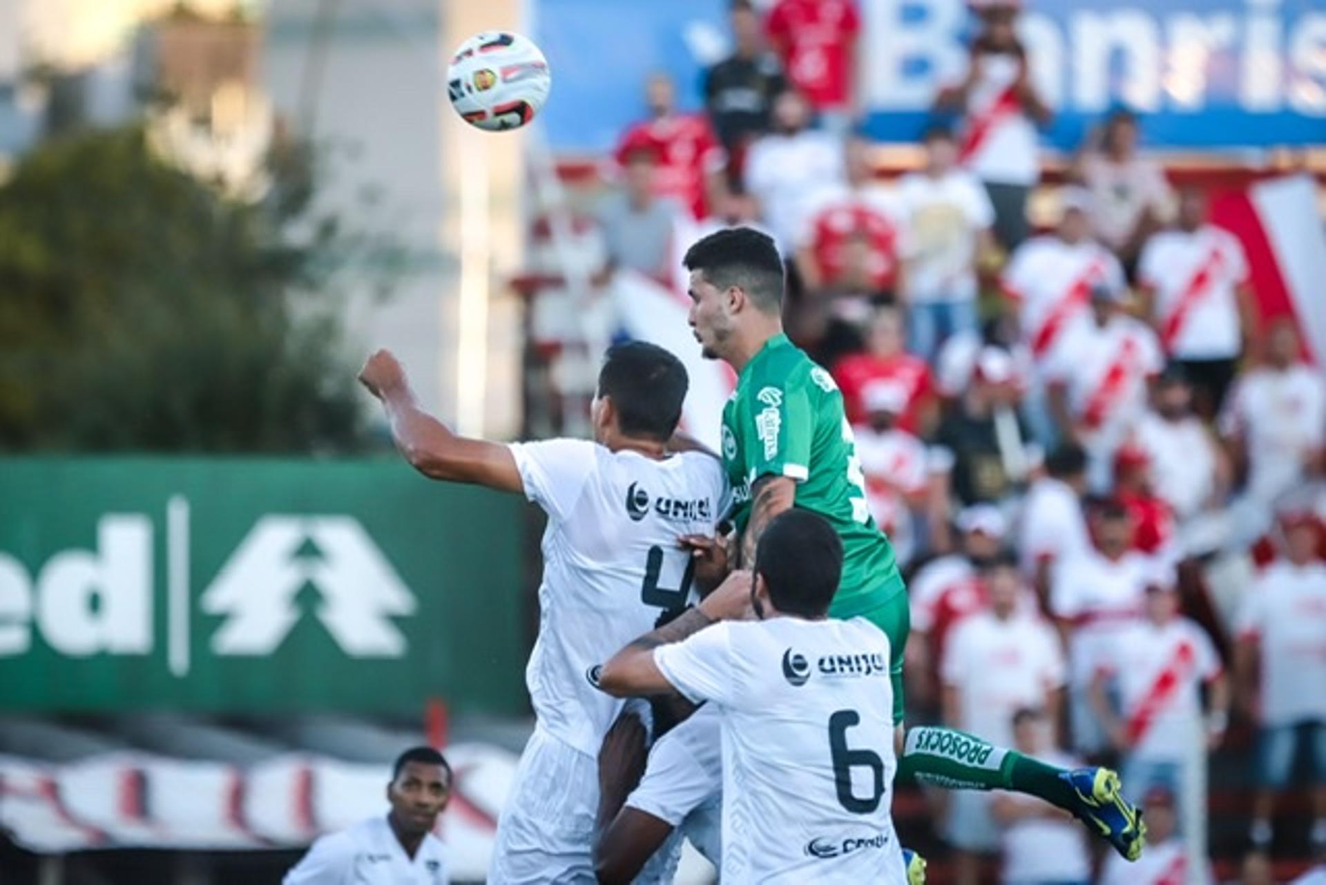 حضور جماهيري كبير في مباراة البرتغال و تركيا 