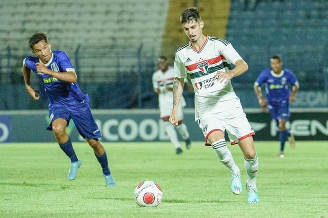 جدول ترتيب الدوري السعودي بعد فوز النصر وتعادل الاتحاد 