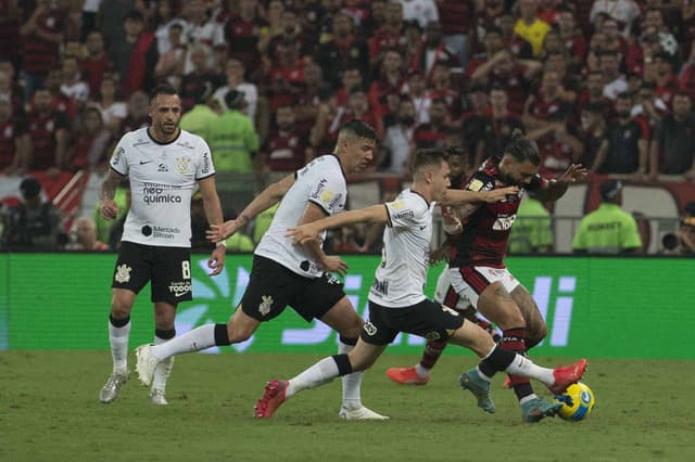 فيديو: الهلال يسابق الزمن في معسكره الصيفي 