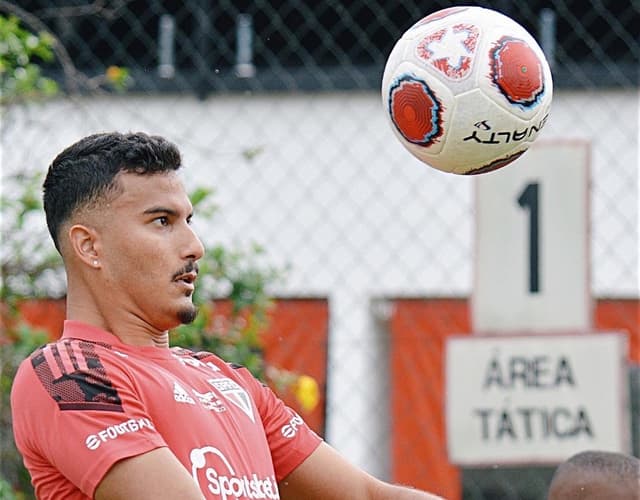 الريال يستعد لمنح أسينسيو عقدًا جديدًا خلال استراحة كأس العالم! 