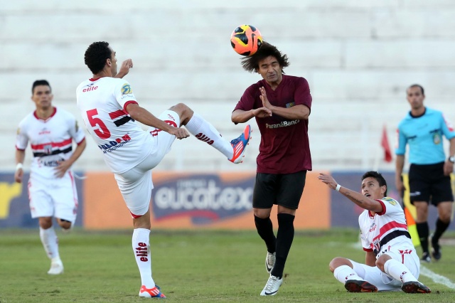 كانوت لتشافي : برشلونة ليس في الطريق الصحيح 